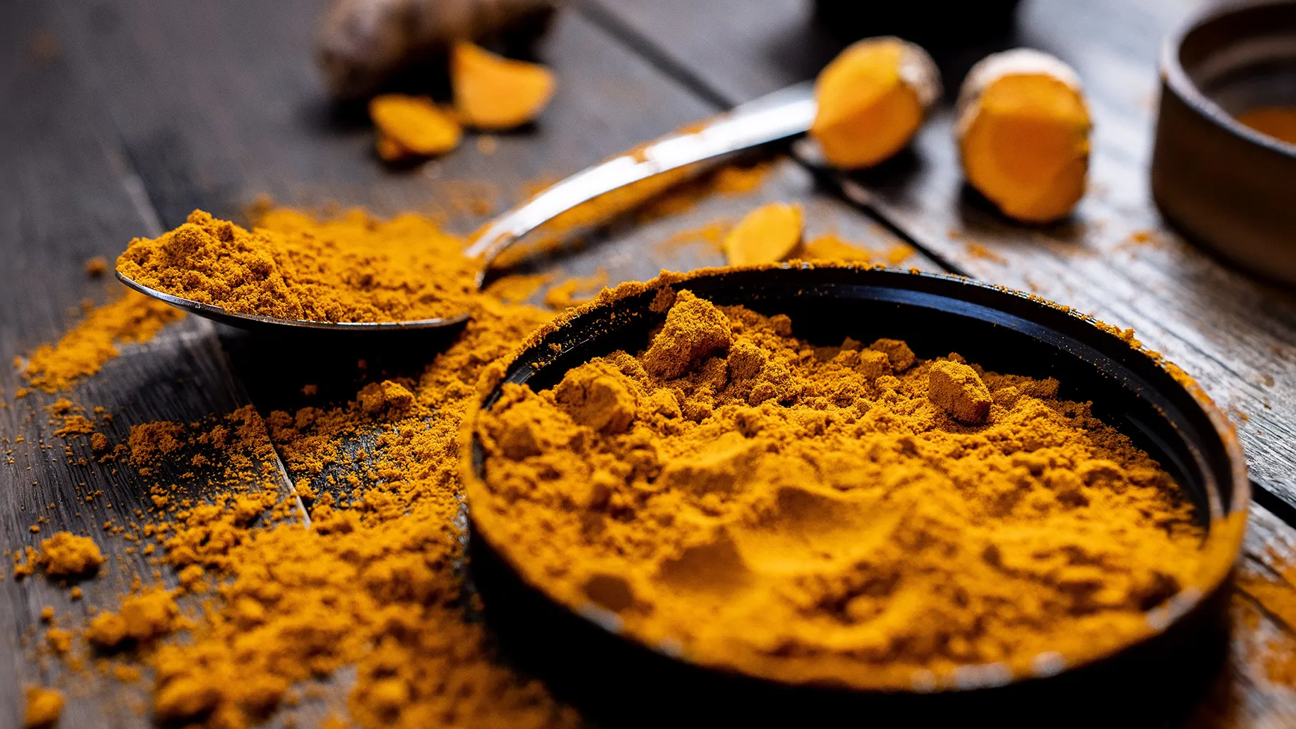 Black Sugar Turmeric Powder